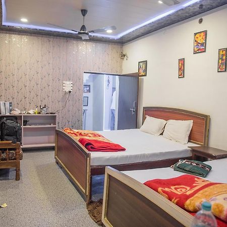 Kanha Paying Guest House Varanasi Esterno foto