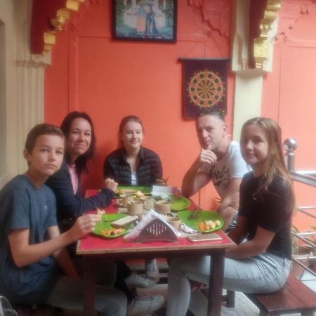 Kanha Paying Guest House Varanasi Esterno foto