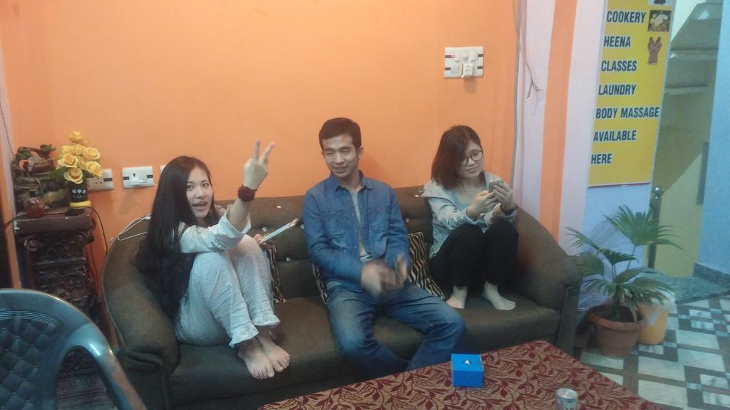 Kanha Paying Guest House Varanasi Esterno foto