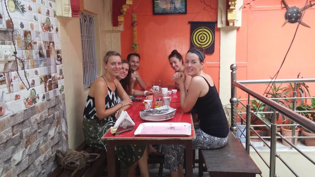 Kanha Paying Guest House Varanasi Esterno foto