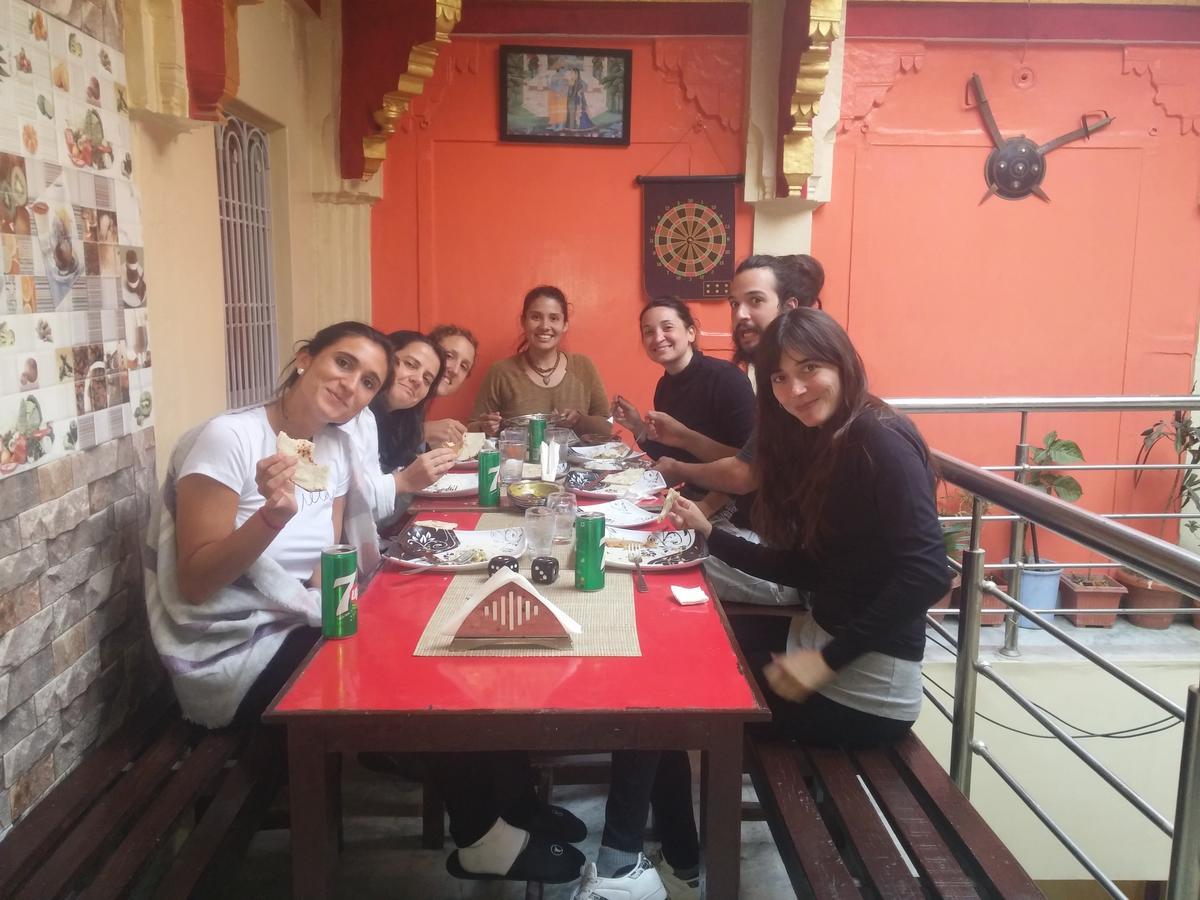 Kanha Paying Guest House Varanasi Esterno foto