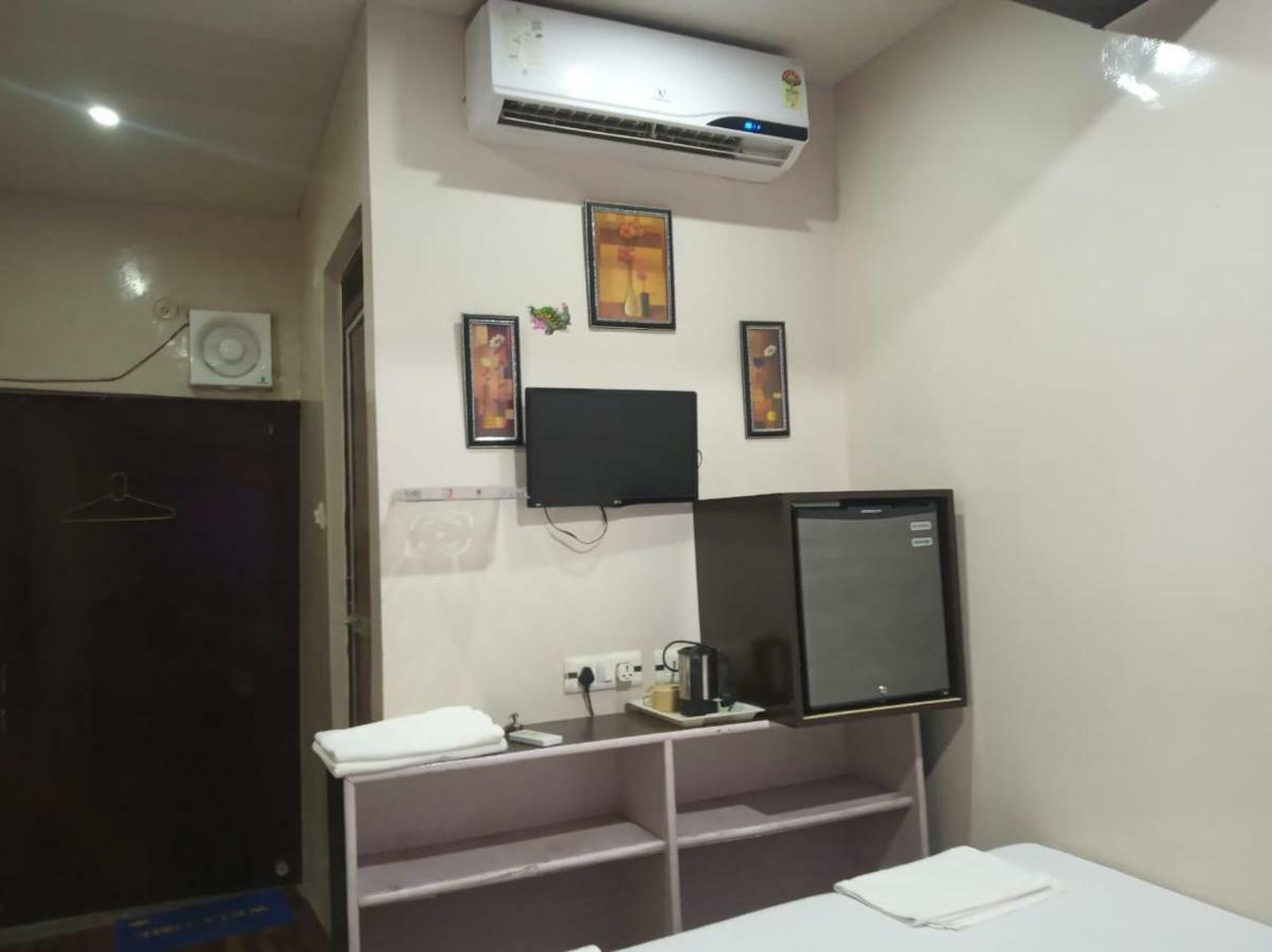 Kanha Paying Guest House Varanasi Esterno foto